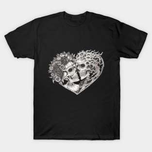 Couple love surreal art skeletons lovers. T-Shirt